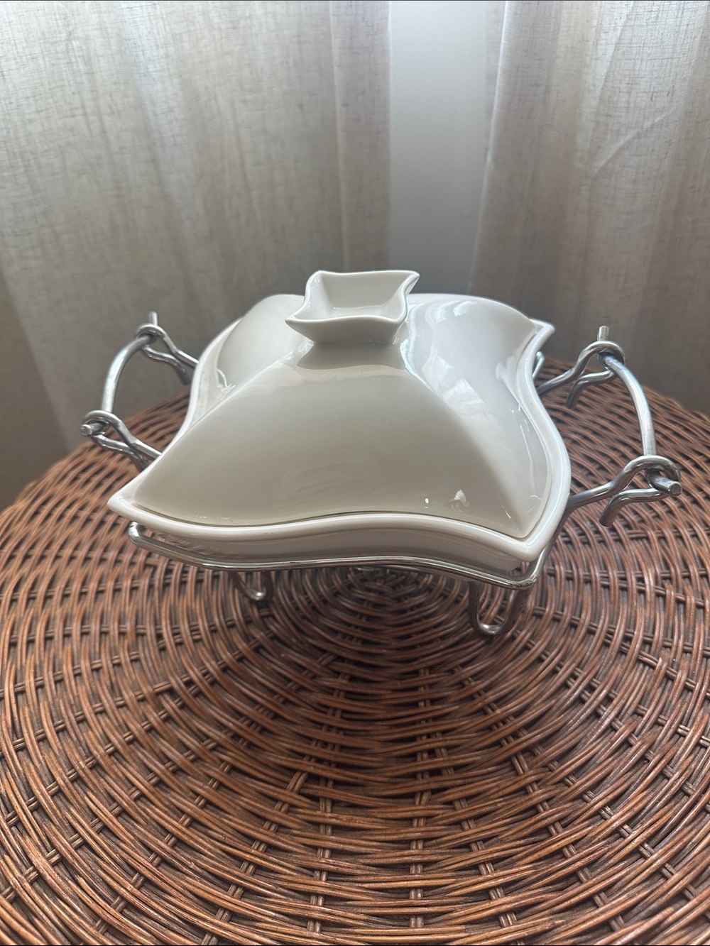 Vintage Sienna by Godinger White Porcelain 1-Quart Chafing Serving Dish Chrome